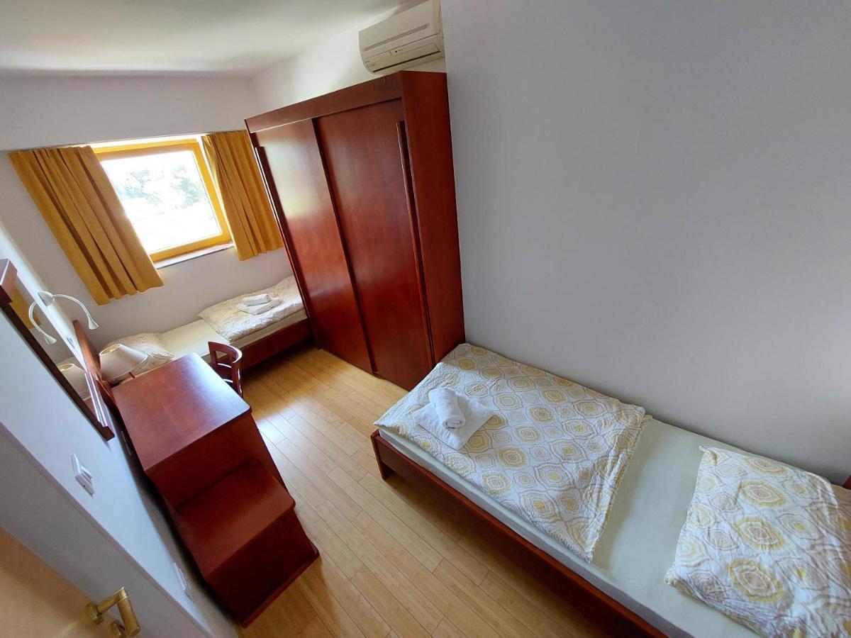 Apartmaji Fizine ปอร์โตรอซ ภายนอก รูปภาพ
