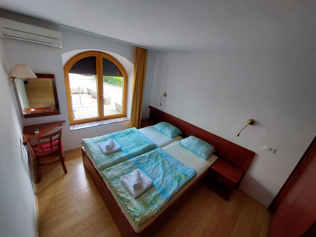 Apartmaji Fizine ปอร์โตรอซ ภายนอก รูปภาพ