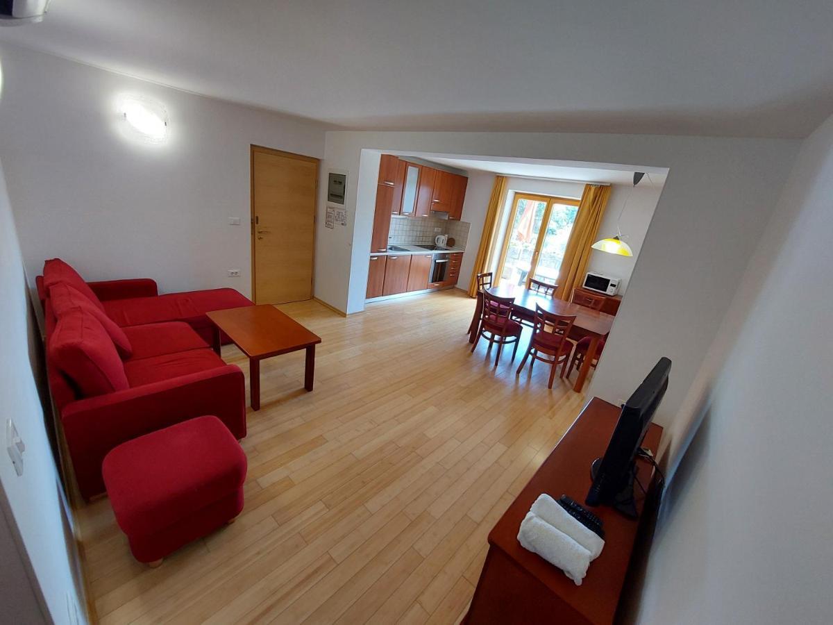 Apartmaji Fizine ปอร์โตรอซ ภายนอก รูปภาพ